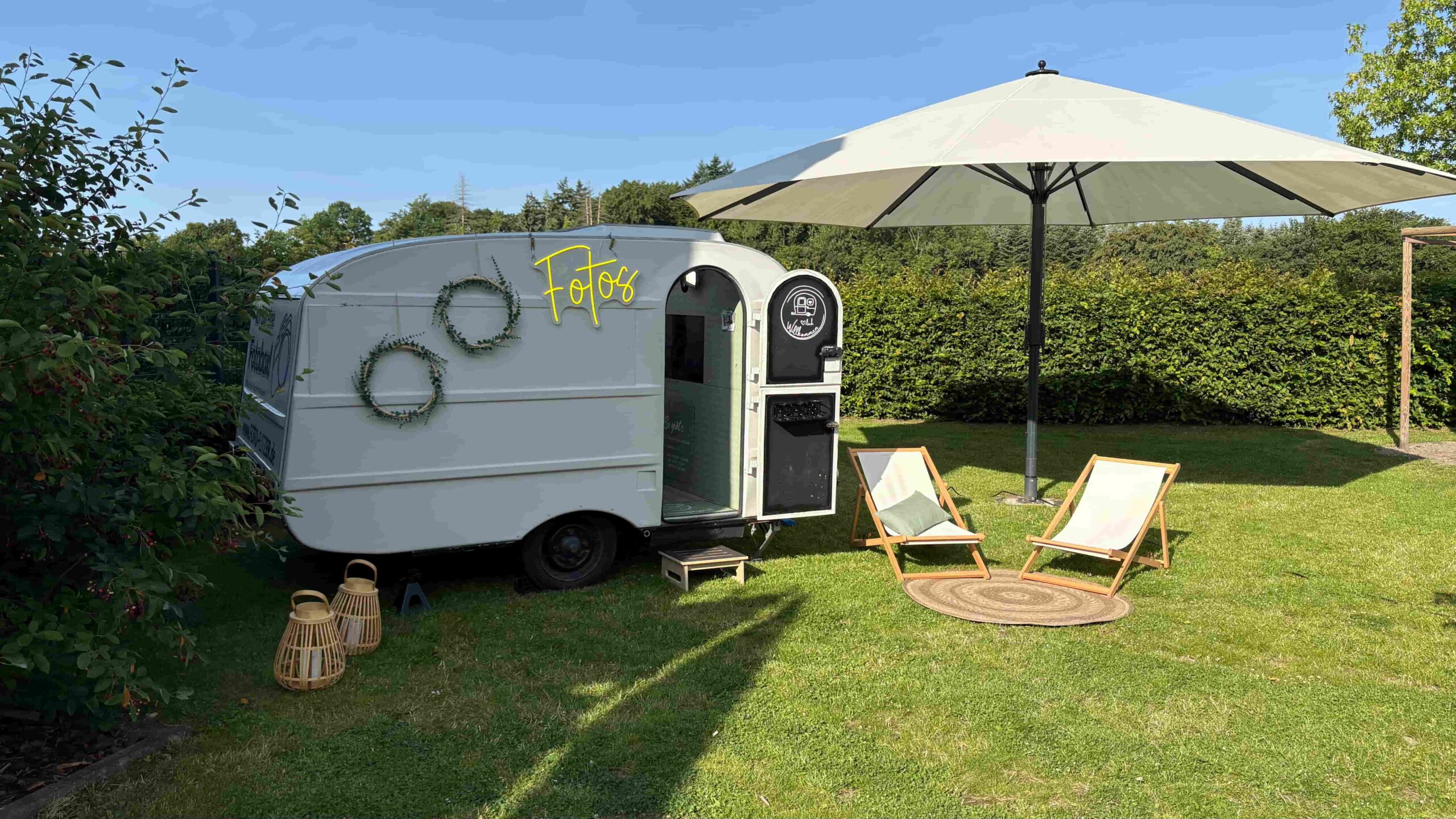 Fotobox Meyerei Hochzeit Veranstaltung Party Camper Wohnwagen Feier